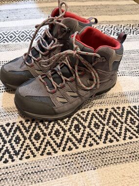 Columbia Gray Hiking Boots with Pink Interior